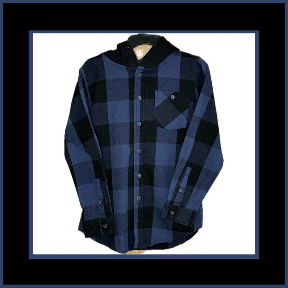 UniVibe Boy’s Long Sleeve Plaid Flannel Hoodie Shirt – Size Medium